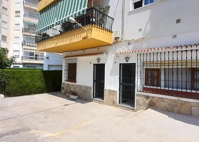 La Casita De La Piscina * Nerja